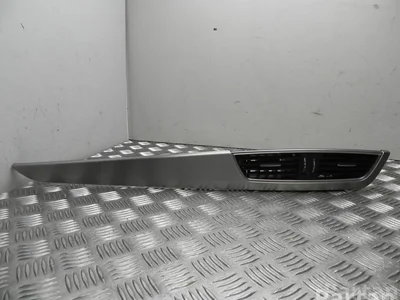 Mercedes-Benz A 204 830 61 54 / A2048306154 C-CLASS T-Model (S204) 2012 Rėmelis orlaidės - Nuotrauka 1