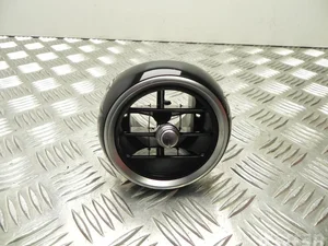 Mercedes-Benz A 205 830 11 00 / A2058301100 C-CLASS (W205) 2015 Évent