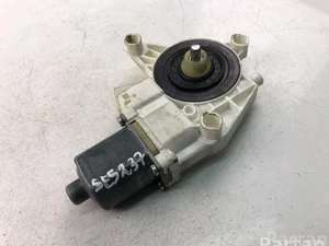 Mercedes-Benz A2048200542 C-CLASS (W204) 2012 Window lifter motor