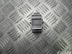 Mercedes-Benz A 221 820 17 10 / A2218201710 S-CLASS (W221) 2006 Bouton de lève-vitre