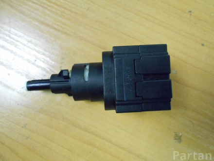 SKODA 6Q0 945 511 / 6Q0945511 FABIA II (542) 2007 Brake Light Switch