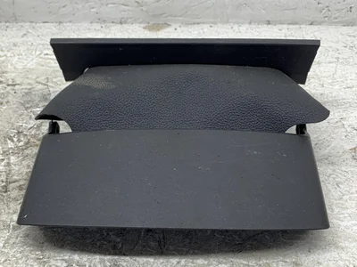 Opel 9843217180 Astra L Hatchback 2023 Couvercle de colonne de direction - Image 1