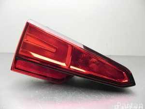 Audi 8W5 945 075 A / 8W5945075A A4 Avant (8W5, B9) 2016 Feu arrière