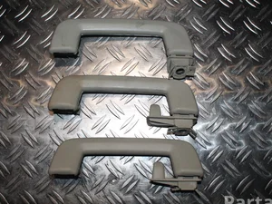 Volvo 13550 XC70 II 2009 Poignée de toit