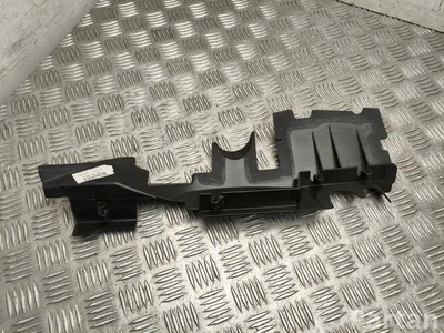 Volkswagen 3C8121284E CC (358) 2013 Osłona chłodnicy - Zdjęcie 1