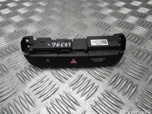 Kia 93600-J7000 / 93600J7000 PRO CEE'D  III (CD) 2021 Commutateur multiple