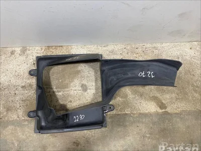 Maserati 670004140 GHIBLI (M157) 2015 Prise d'air / Conduit d'air d'admission - Image 1