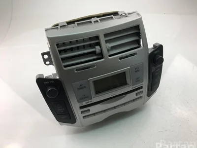 Toyota 86120-0D210 / 861200D210 YARIS (_P9_) 2007 Radio / lecteur CD - Image 1
