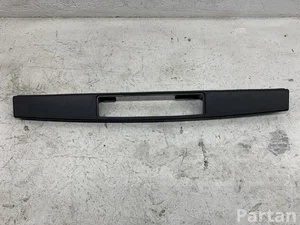 Ford L1TB431B82ADW Puma 2020 Klamka do bagażnika