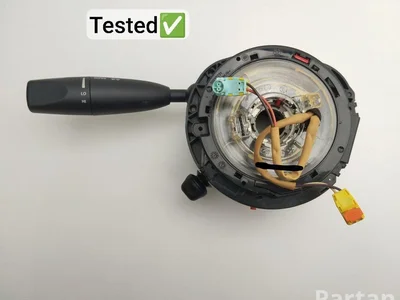 Maserati 670019919, 5PB96DX9AA QUATTROPORTE VI 2014 Multi-switch colonne de direction - Image 1