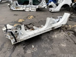 Mercedes-Benz EQC (N293) 2020 Quart de corps Left Rear Left Front