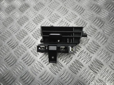 Renault 687515357R Clio V 2021 Évent - Image 1