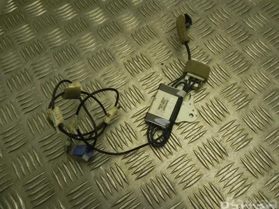 Lexus 86300-48330 / 8630048330 RX (_L1_) 2013 Antenne - Image 1