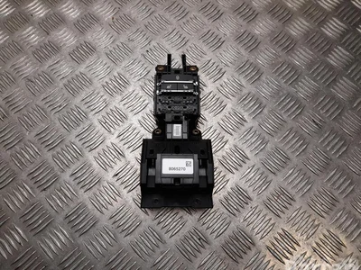 Porsche 97065340550 PANAMERA (970) 2015 Commutateur multiple - Image 1