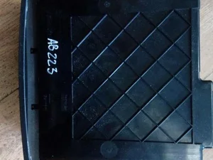 Mercedes-Benz A 211 680 05 52 / A2116800552 E-CLASS (W211) 2007 Garniture de la console centrale