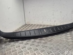 Tesla 103599400C MODEL X 2016 Abdeckung für Schlossträger