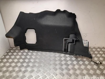 Ford L1TB-S45423-AD / L1TBS45423AD Puma 2020 Moldura del maletero - Imagen 1