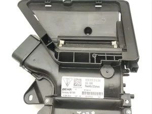 Porsche 970.572.212.04 / 97057221204 PANAMERA (970) 2015 Évent Right Front