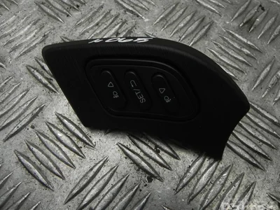 Alfa Romeo 156104039 GIULIETTA (940_) 2017 Commutateur multiple - Image 1