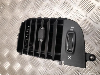 Dodge 5MK68DX9AA RAM IV 2500 2017 Évent Central - Image 1