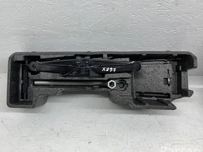 Audi 8X0012106 A1 (8X1, 8XK) 2016 Boîte à gants - Image 1