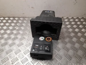 BMW 6897736 iX 2023 Boîte à outils