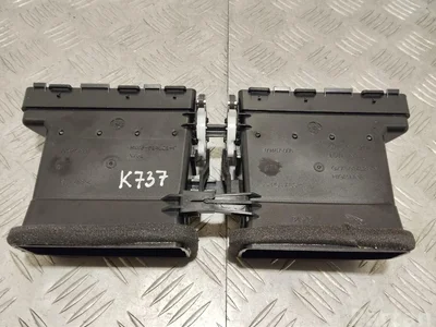 Jaguar GX73014L21BF XE (X760) 2017 Évent Central - Image 1