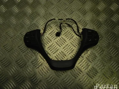 BMW 62558350 3 (F30, F80) 2013 Bouton multifonction pour volant - Image 1