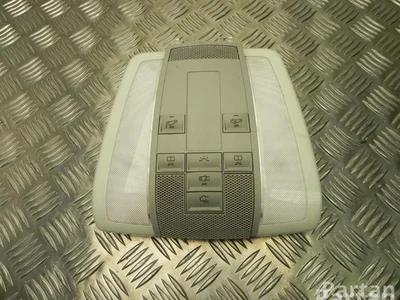 Mercedes-Benz A 204 820 59 01 / A2048205901 C-CLASS (W204) 2008 Lumière intérieure - Image 1