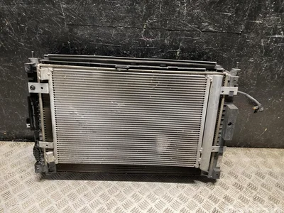 Peugeot 9809141780, 9811069580 3008 SUV 2018 Radiateur Refroidisseur d'air comprimé intermédiaire Ventilateur de radiateur Condenseur - Image 1