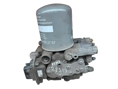 Mercedes-Benz Trucks A0014465664, K138267, A0004292797 ANTOS 2017 Osuszacz powietrza - Obraz 1