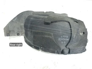 Bentley 36A810972 BENTAYGA 2017 Nadkole z tyłu po prawej