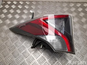 Toyota 81560-47150 / 8156047150 PRIUS (_W5_) 2016 Feu arrière