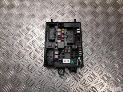 Cadillac 20788234 SRX 2011 Boîte à fusibles - Image 1