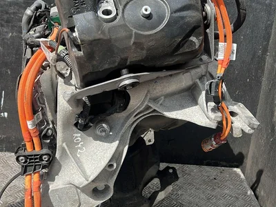 BMW 220MF, 5A556C7, 12335A693E8, / 220MF, 5A556C7, 12335A693E8 iX 2023 Silnik kompletny - Obraz 1