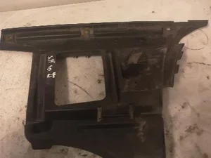 Volvo 8648198 V70 II (SW) 2002 Support pour pare-chocs