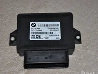BMW 686280801 ; 0131310399 ; SGEMF / 686280801, 0131310399, SGEMF 5 (F10) 2013 Unité de commande pour frein de stationnement électromécanique