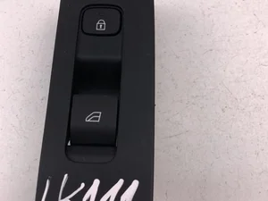 Volvo 31456060 XC40 2021 Bouton de lève-vitre Right Rear