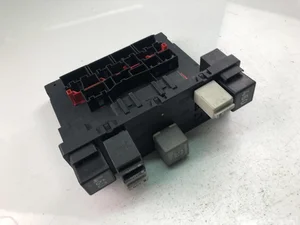 Volkswagen 3C0937049D JETTA III (1K2) 2008 Unité de commande centrale pour système de confort