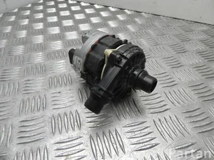 Mercedes-Benz A 000 500 65 00 / A0005006500 GLE (W166) 2016 bomba de agua adicional