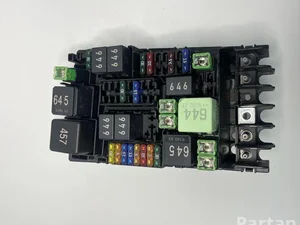 Volkswagen 3Q0937125 PASSAT Variant (3G5) 2017 Boîte à fusibles