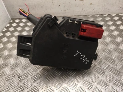 Mercedes-Benz A 447 540 00 82 / A4475400082 VITO Box (W447) 2025 Fuse Box - Image 1