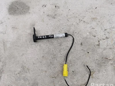 BMW 7348856 2 Gran Tourer (F46) 2018 Airbag protection piéton - Image 1