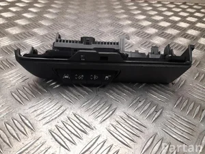 Renault 259806495R, 682102887R KANGOO III 2021 Przełącznik wielofunkcyjny