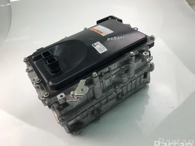 Toyota G9200-47330 / G920047330 RAV 4 IV (_A4_) 2016 Onduleur avec convertisseur - Image 1