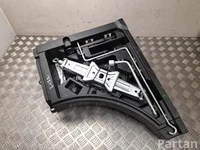 Lexus 64991-48070, 64991-480701 / 6499148070, 64991480701 RX (_L2_) 2021 Skrzynka z narzędziami