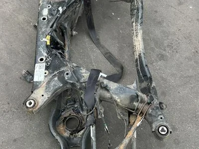 Tesla 1103557-00-A / 110355700A MODEL 3 2020 poutre d'essieu arrière - Image 1