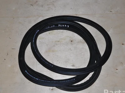 Škoda 3V5867368B SUPERB III (3V3) 2021 Joint d'étanchéité de porte Right Rear - Image 1