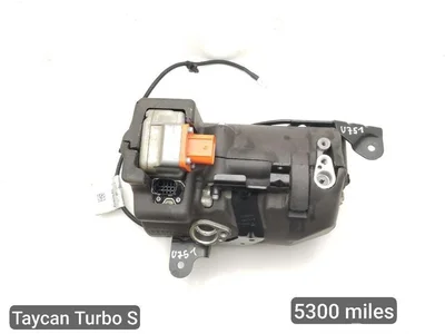 Porsche 9J1816797B Taycan 2021 Compresseur de climatisation - Image 1