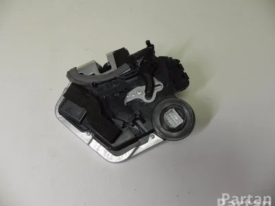 Lexus U4 2B1318 / U42B1318 CT (ZWA10_) 2012 Serrure de porte - Image 1